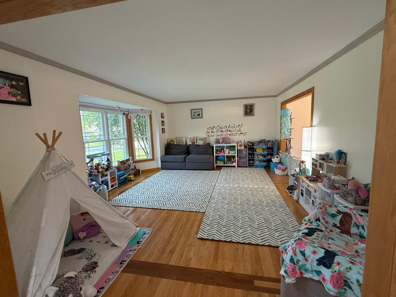 328 Woodside Dr #NA - Photo 5 of 37