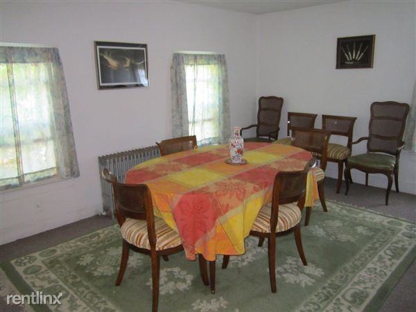 Soundview Ave. - Photo 2 of 6