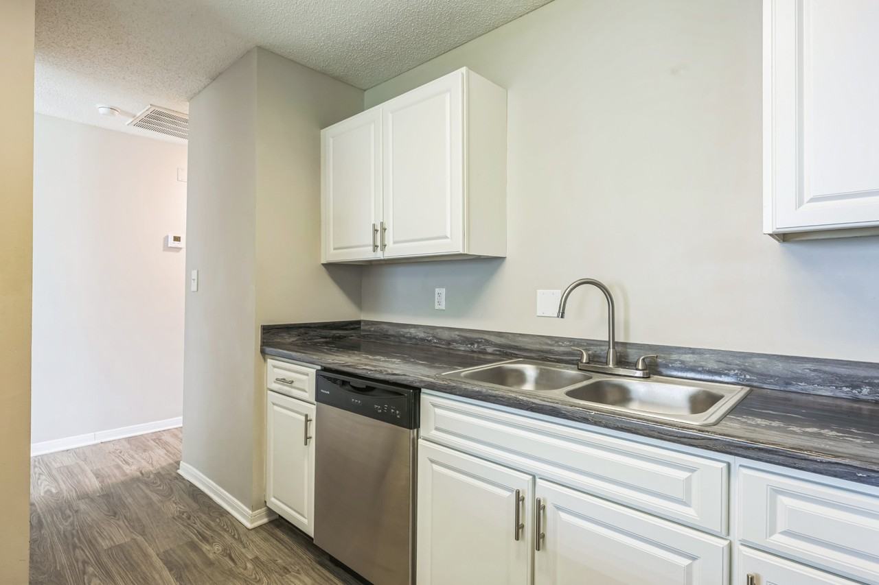 Havenly Park Villas - Photo 4 of 18