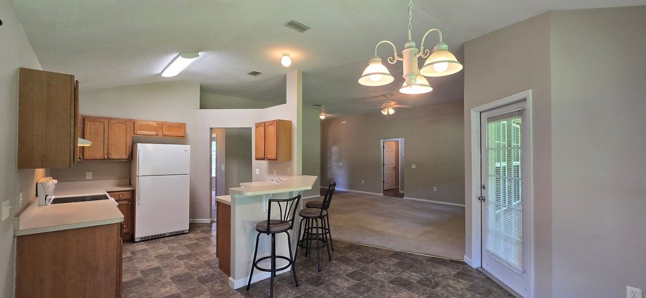 196 Sw Timberland Ct - Photo 6 of 35