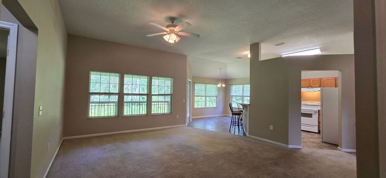 196 Sw Timberland Ct - Photo 3 of 35