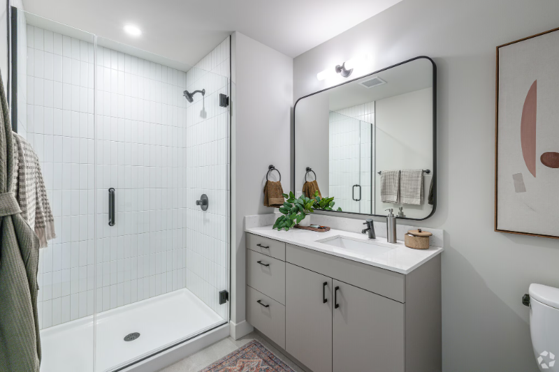 123 N May St - Photo 5 of 17