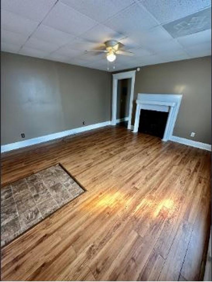263 E Loudon Ave - Photo 2 of 11