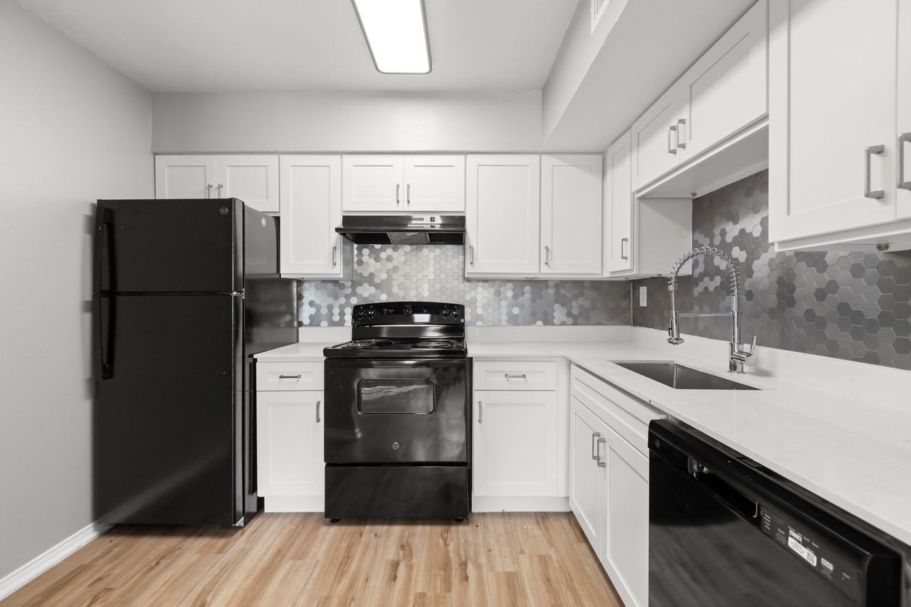 The Sidney - Photo 2 of 15