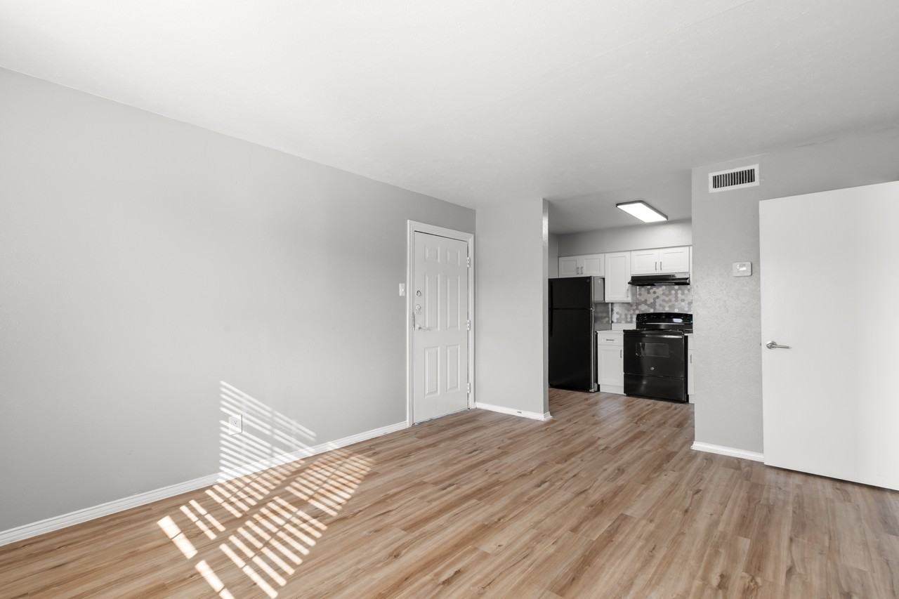 The Sidney - Photo 5 of 15