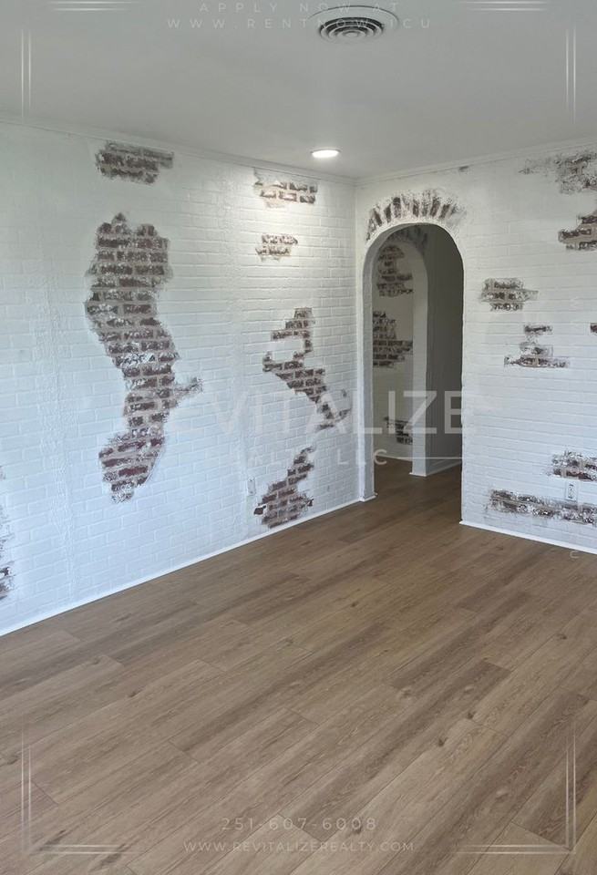 1863 Lewis Ave - Photo 3 of 17