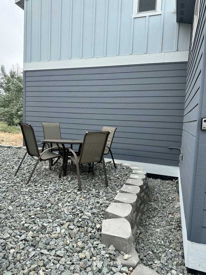 519 E Johnson Ave - Photo 4 of 28