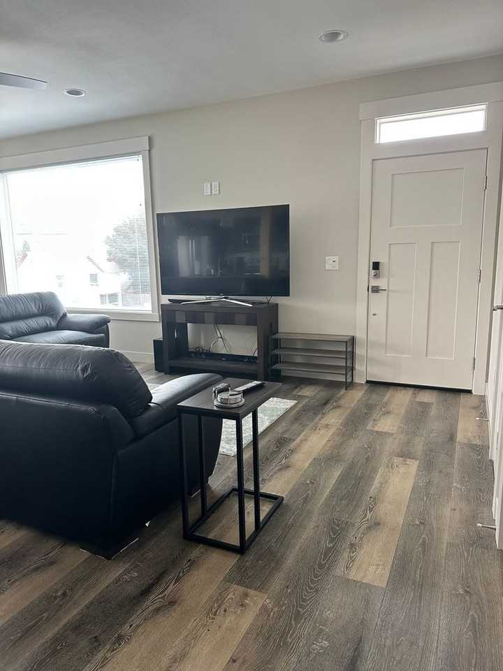 519 E Johnson Ave - Photo 7 of 28