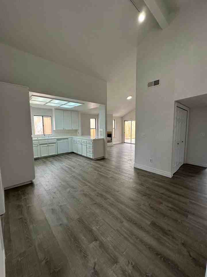 5567 W Sample Ave - Photo 5 of 24