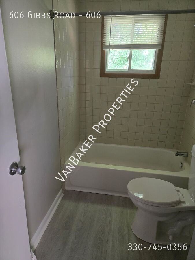 606 Gibbs Rd #606 - Photo 2 of 15