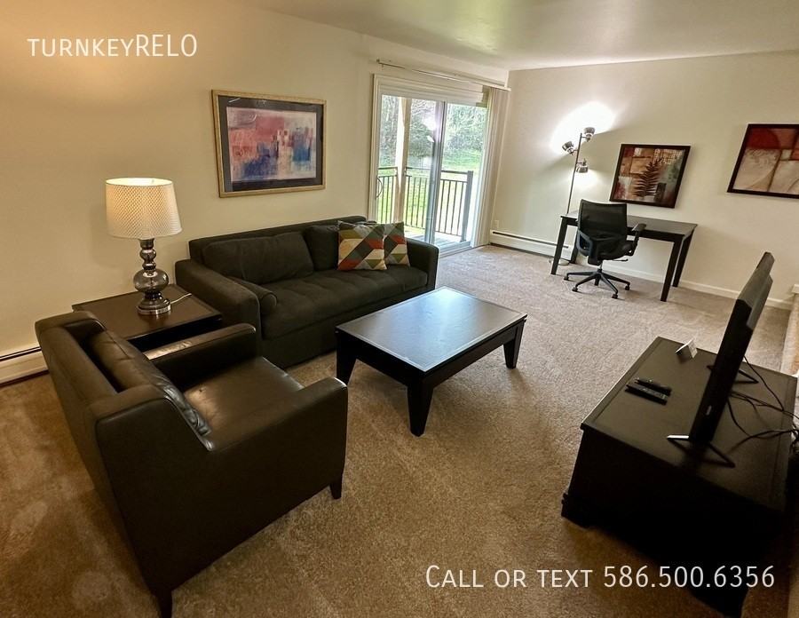 2798 Patrick Henry St #615