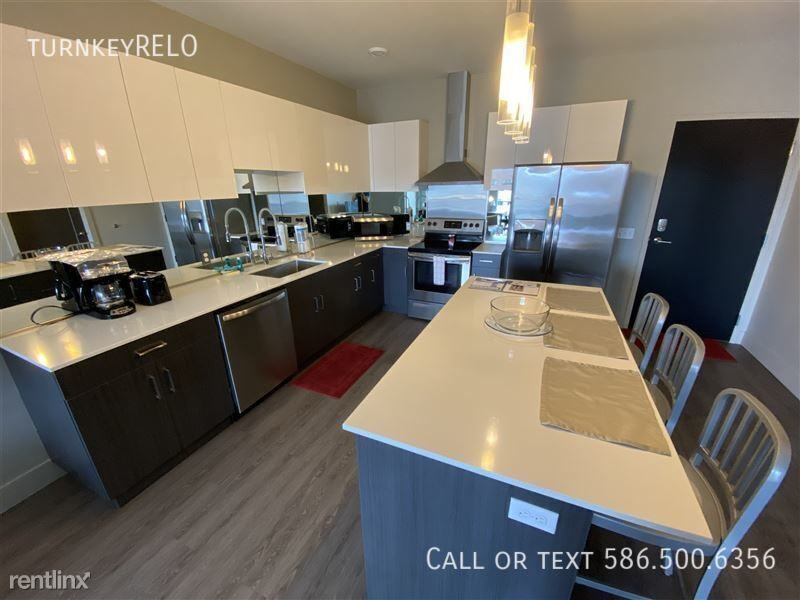 19752 Haggerty Rd #321 - Photo 4 of 18