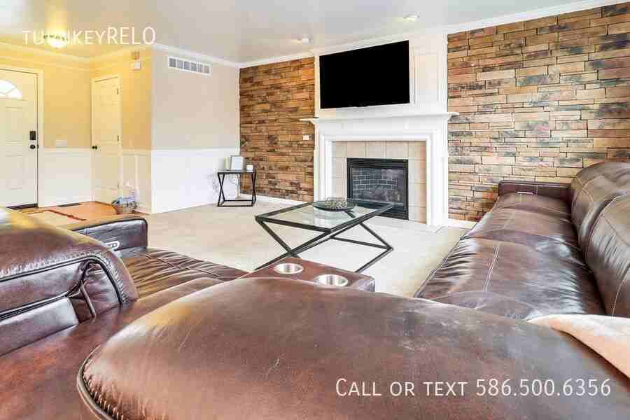 7274 Rachel Dr - Photo 2 of 30