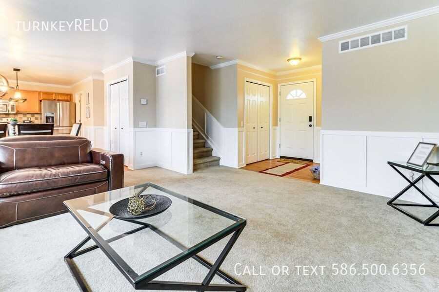 7274 Rachel Dr - Photo 4 of 30