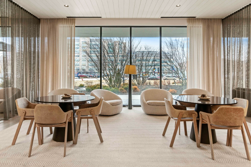 1946 W Ogden Ave - Photo 7 of 10