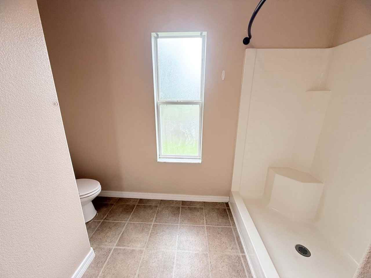 4607 Carmel Cir - Photo 7 of 17