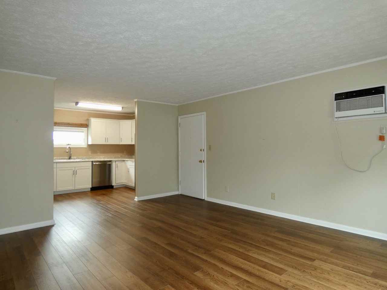 105 S Main St #7 - Photo 3 of 14