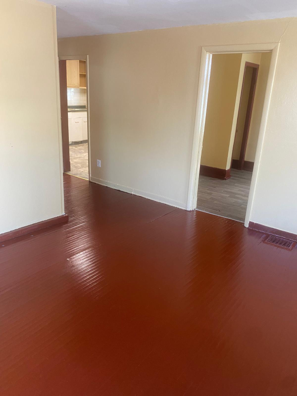 2066 S Park Ave #REAR - Photo 7 of 8