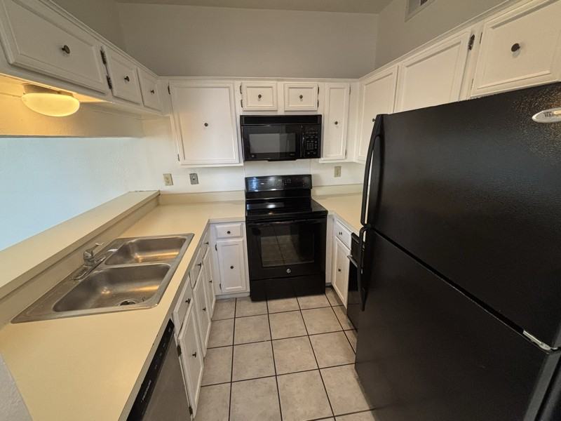 4719 North Galloway Avenue #203 - Photo 5 of 17