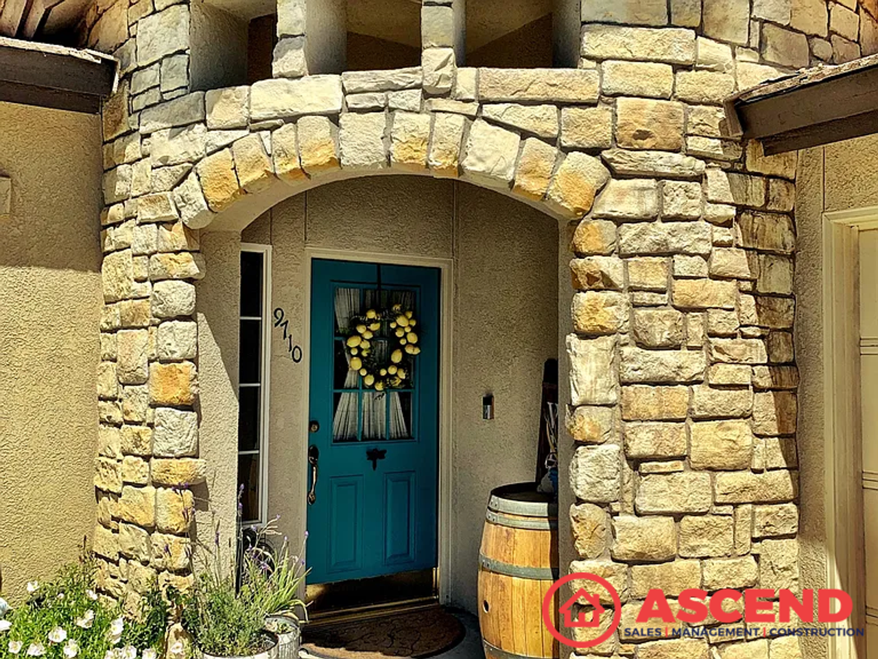 9710 Paper Moon Way - Photo 2 of 12