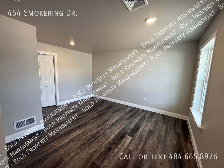 454 Smokering Dr - Photo 3 of 15