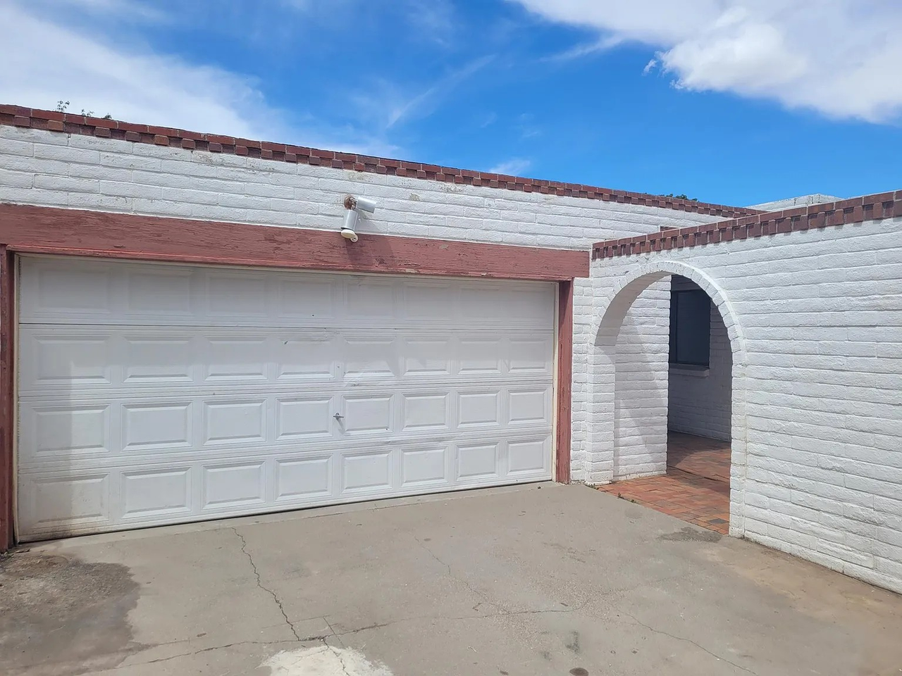 458 Ridgecrest Ave - Photo 2 of 15