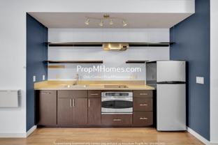 4313 Se Division St #C - Photo 1 of 1