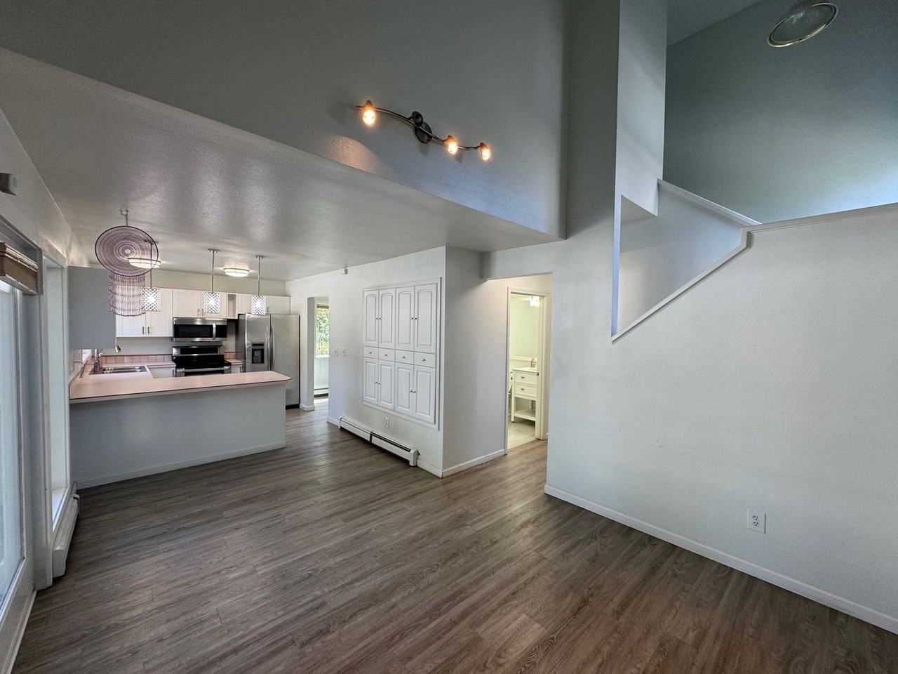 2221 Washington Ave - Photo 3 of 17