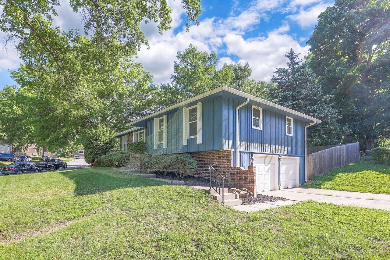 11913 Sycamore Ave - Photo 3 of 40