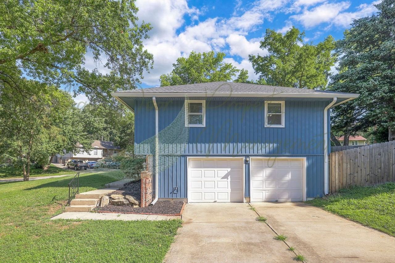 11913 Sycamore Ave - Photo 4 of 40