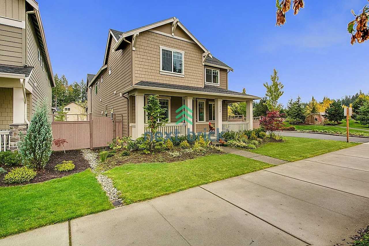 10598 Eastridge Dr Ne - Photo 2 of 15