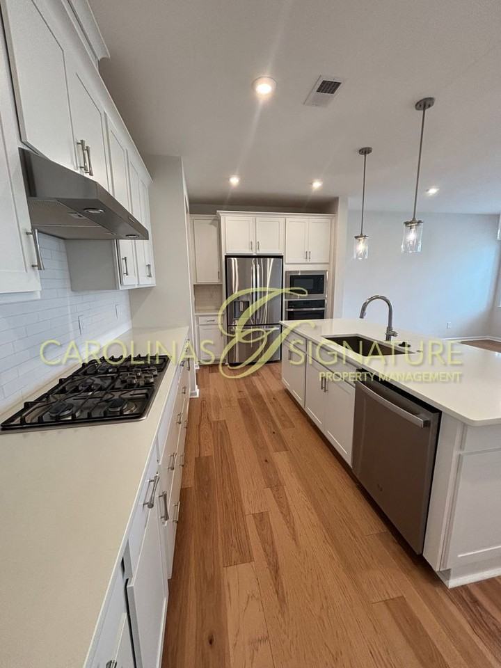 5915 Wetlands Aly - Photo 7 of 37