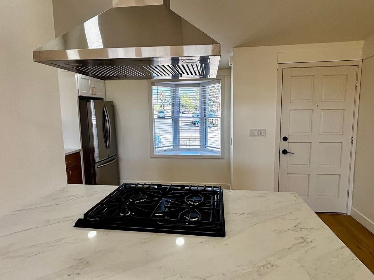 4731 Boise Ave - Photo 5 of 14