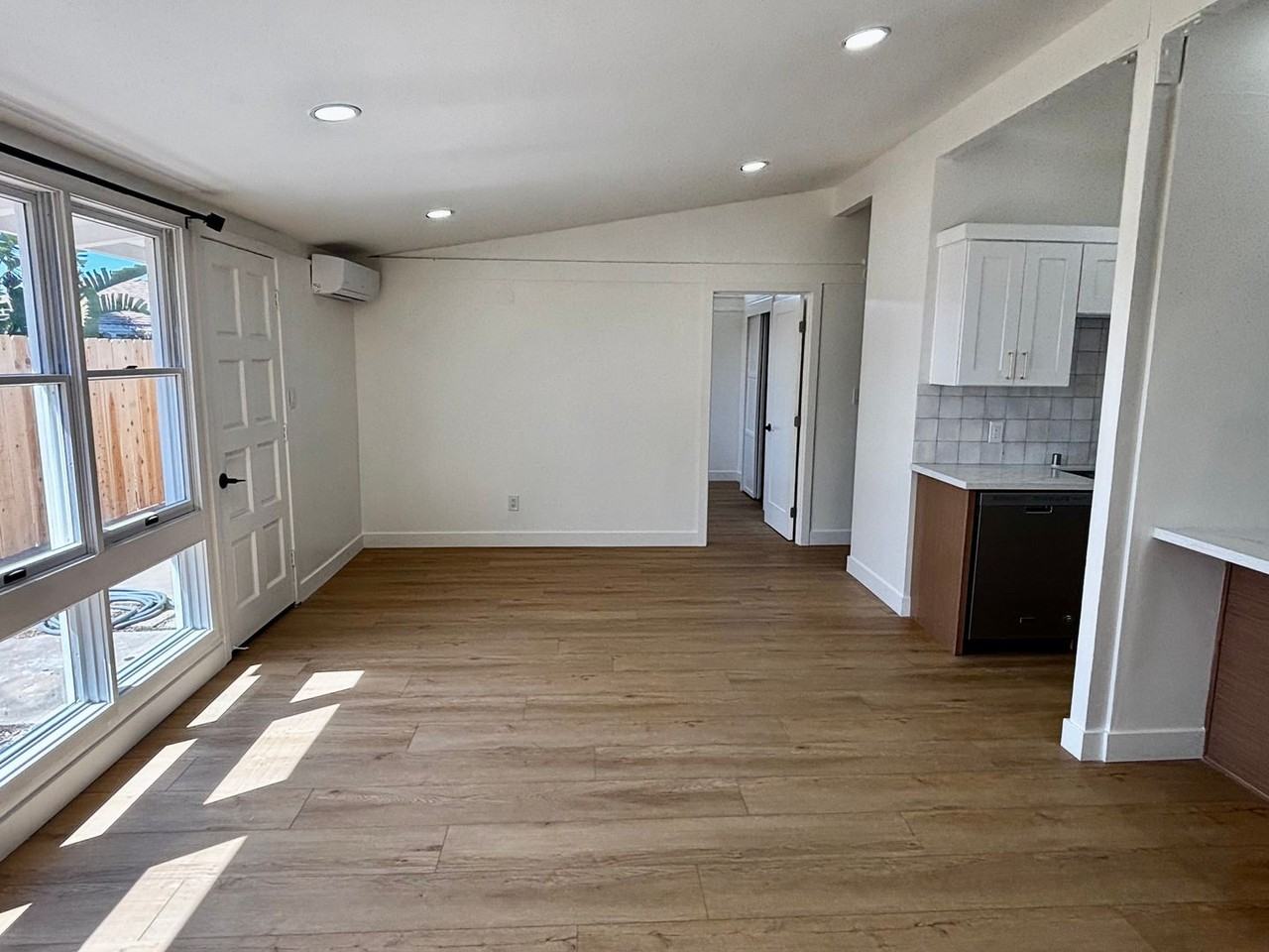 4731 Boise Ave - Photo 6 of 14