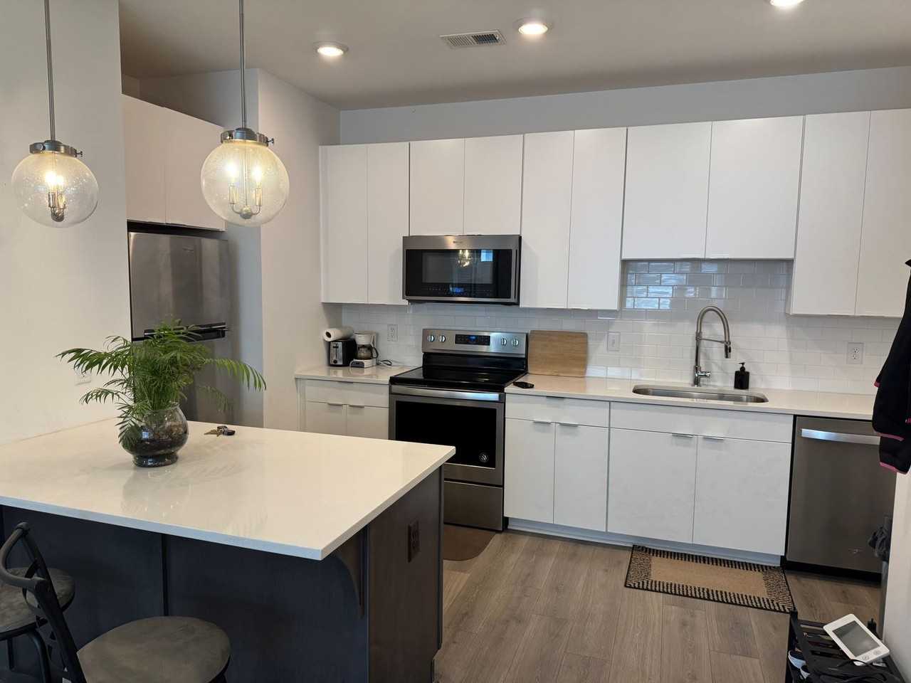 1609 Marshall Hollow Dr #104 - Photo 2 of 19