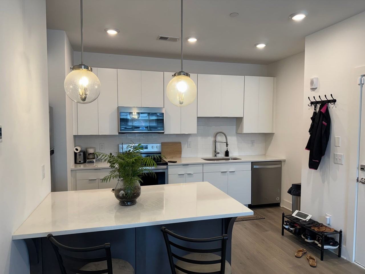 1609 Marshall Hollow Dr #104 - Photo 3 of 19