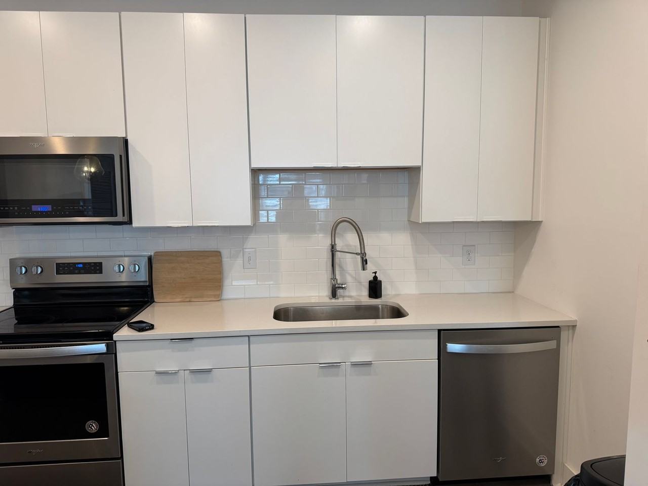 1609 Marshall Hollow Dr #104 - Photo 4 of 19