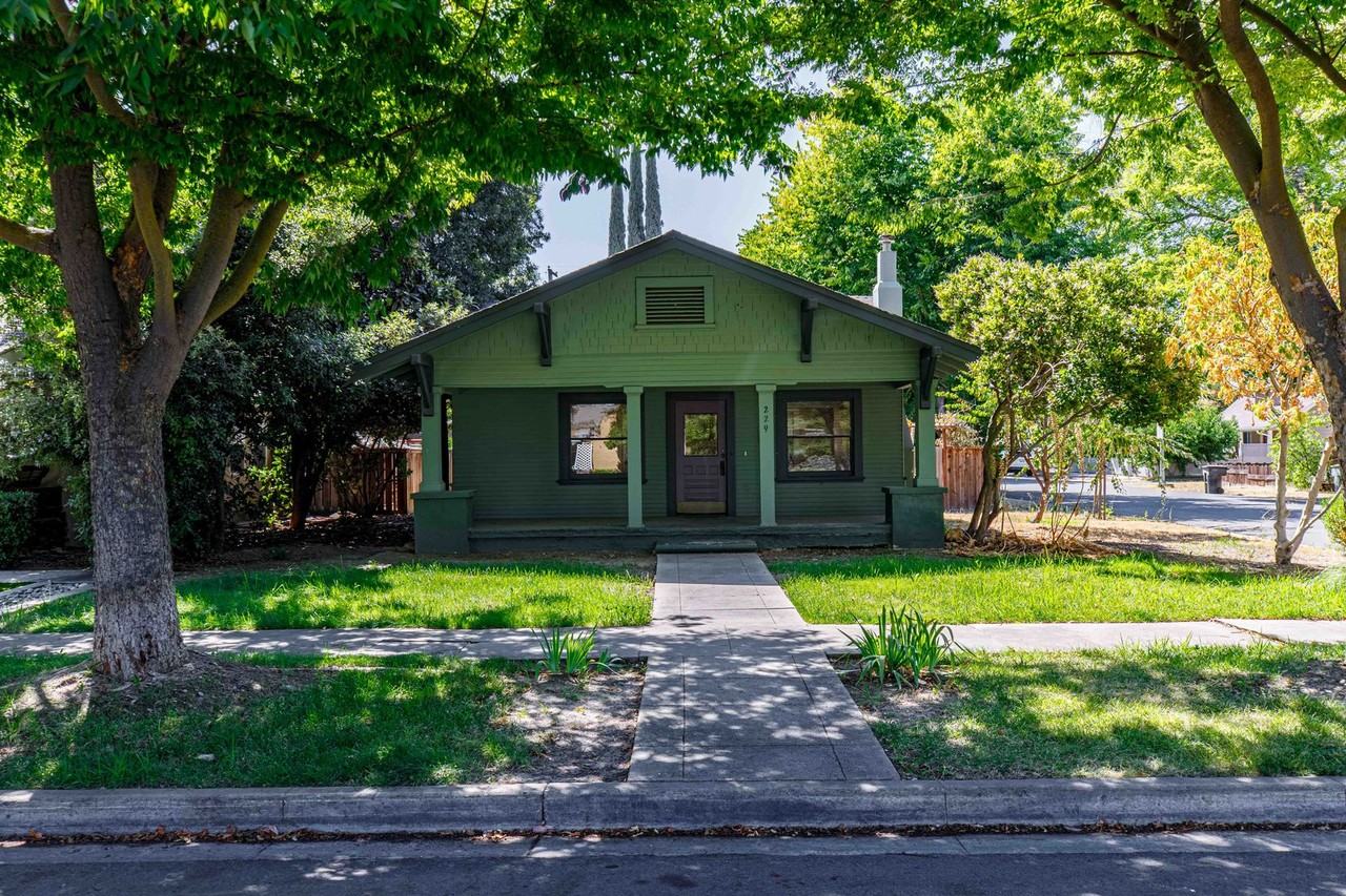 229 Orange Ave - Photo 3 of 29