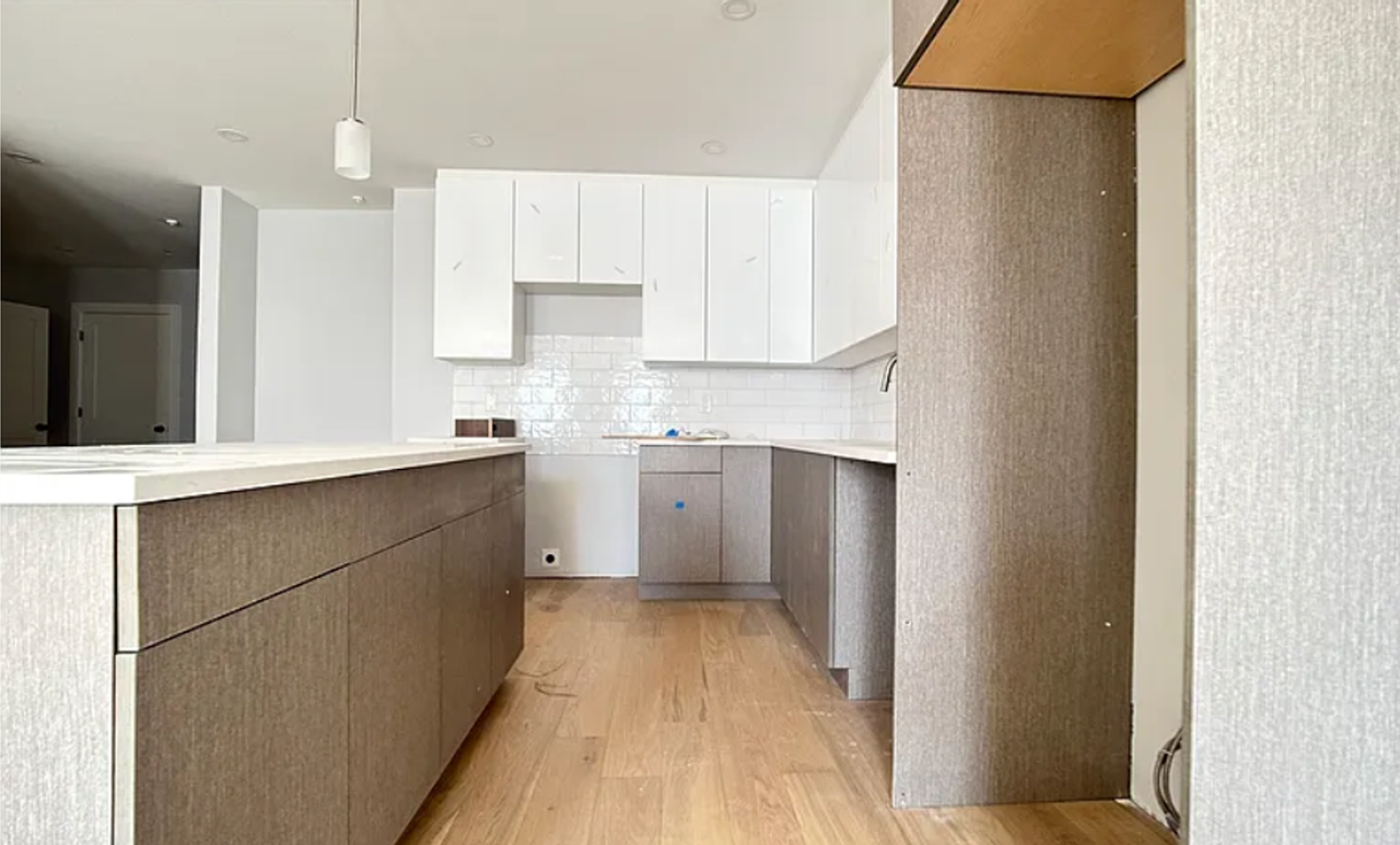 423 Market St - Photo 4 of 7