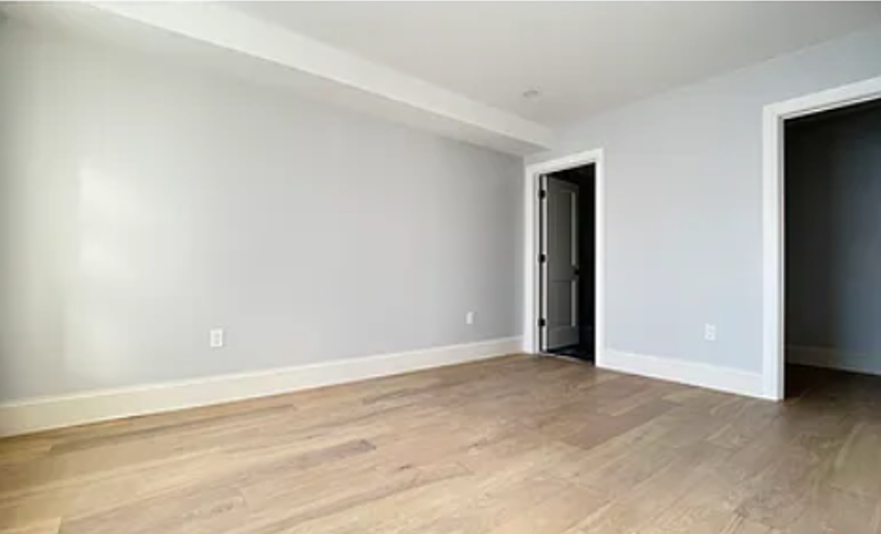 423 Market St - Photo 6 of 7