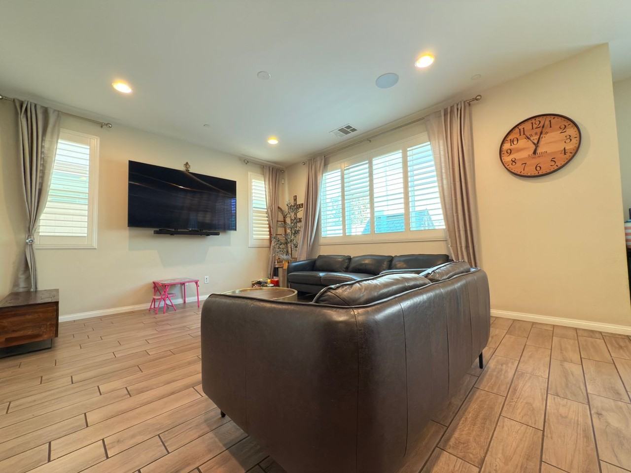 20057 Weeks Way - Photo 3 of 30