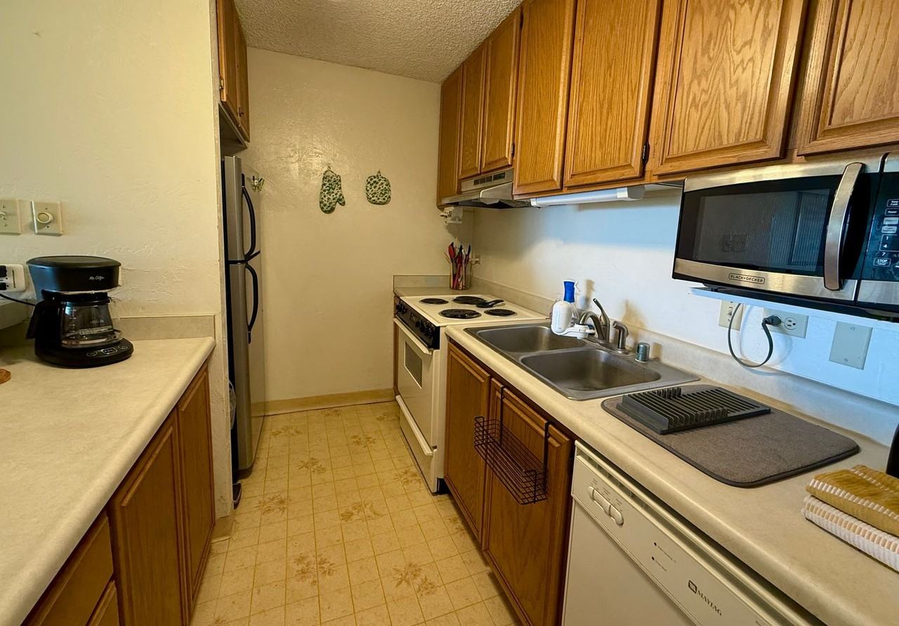 75-5681 Kuakini Hwy - Photo 4 of 12