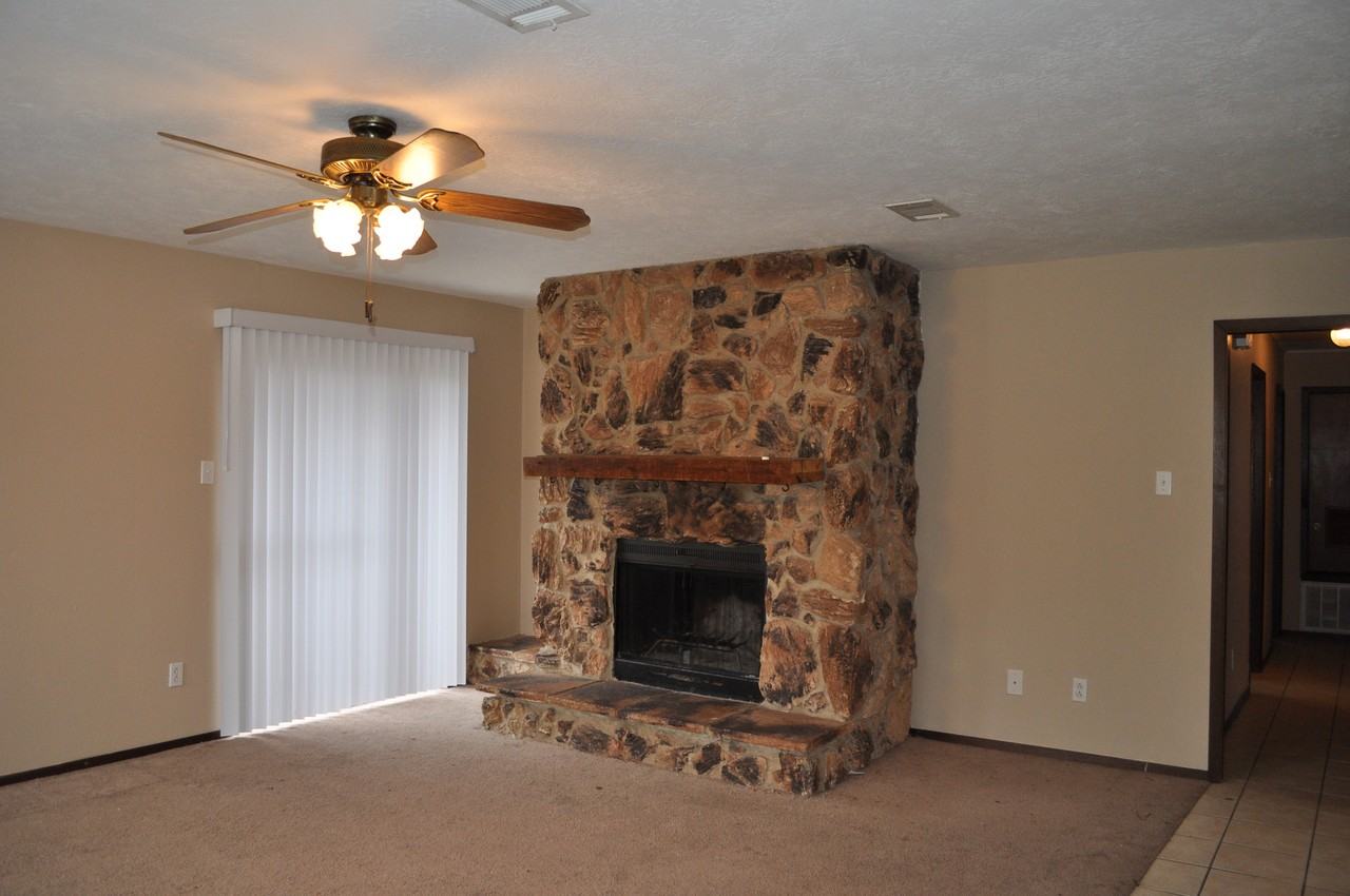 4130 Willow Oak St - Photo 2 of 13