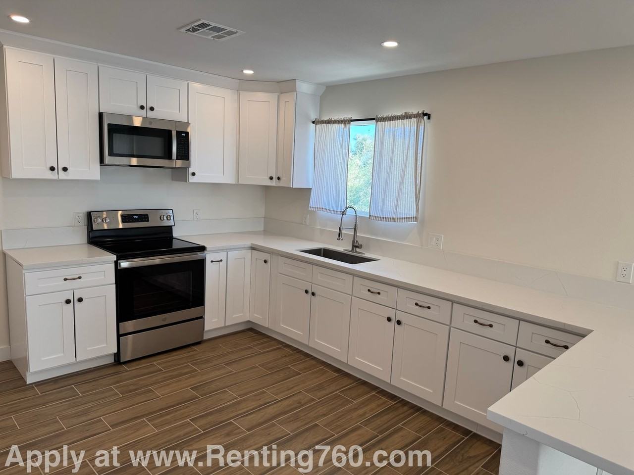 56949 Campanula St - Photo 7 of 21