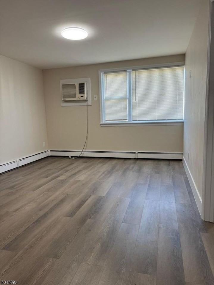 416 S 5th St #416 - Photo 2 of 11