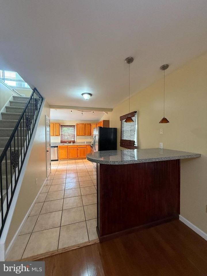 840 N 30th St #840 - Photo 3 of 10