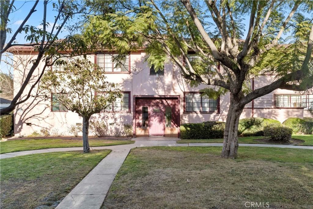 4051 Abourne Rd #DD - Photo 2 of 15