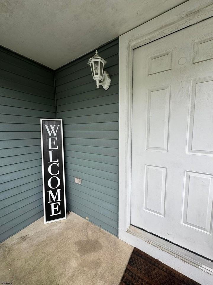 16 Cedar Ct #16 - Photo 2 of 18