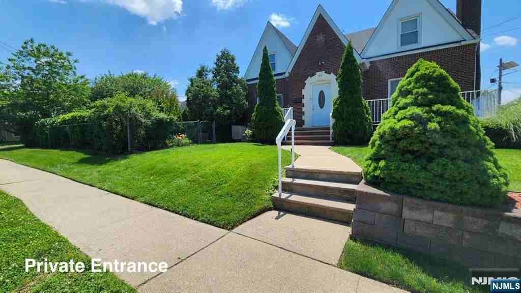 63 Hamilton Ave #63 - Photo 2 of 15