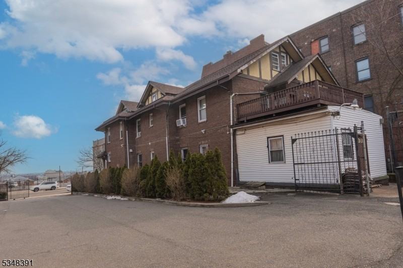 663 Dr Martin Luther King Jr Blvd #663 - Photo 3 of 15